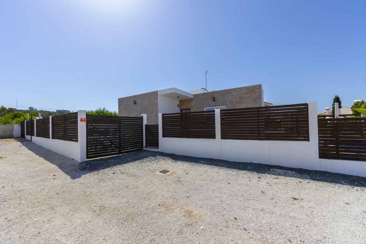 Protaras Villa Hollywood ภายนอก รูปภาพ