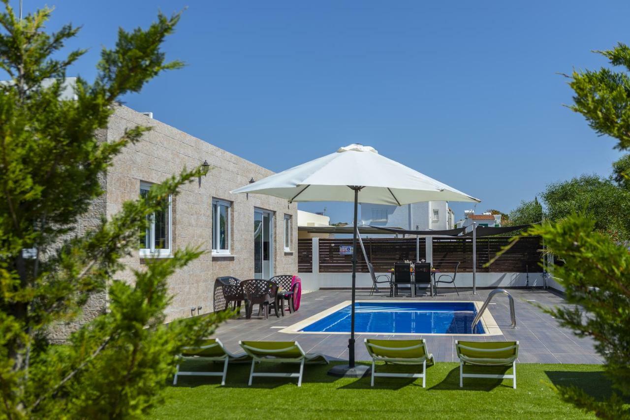 Protaras Villa Hollywood ภายนอก รูปภาพ