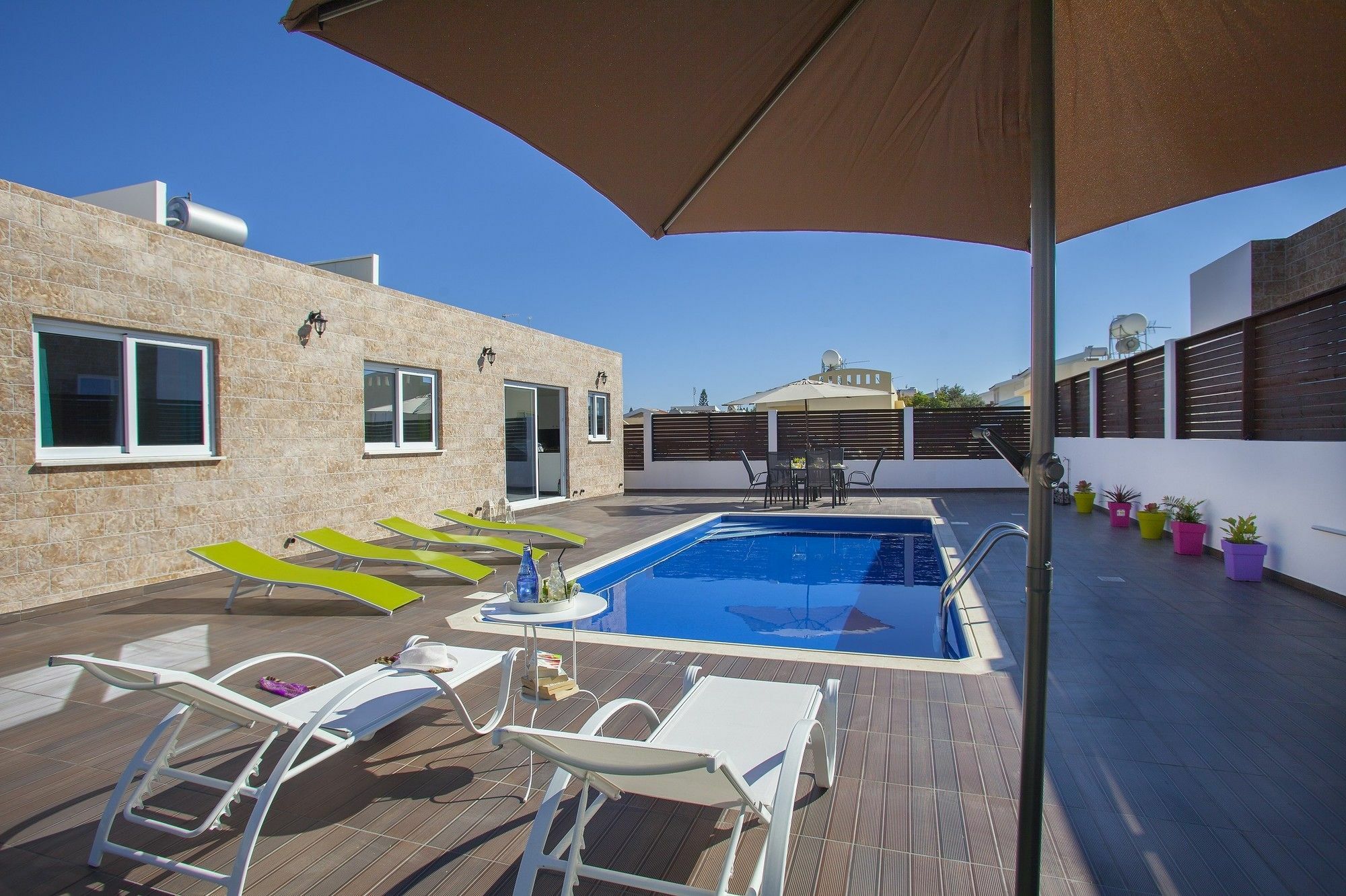 Protaras Villa Hollywood ภายนอก รูปภาพ
